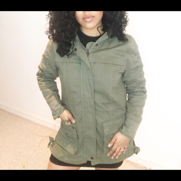 Khaki Green Jacket | oversized | Floral Embroidery - Picture 1 of 8